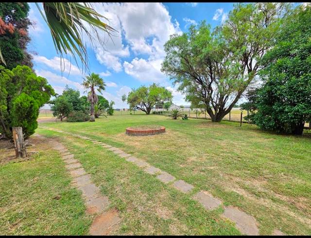 FARM FOR SALE IN NELSONIA